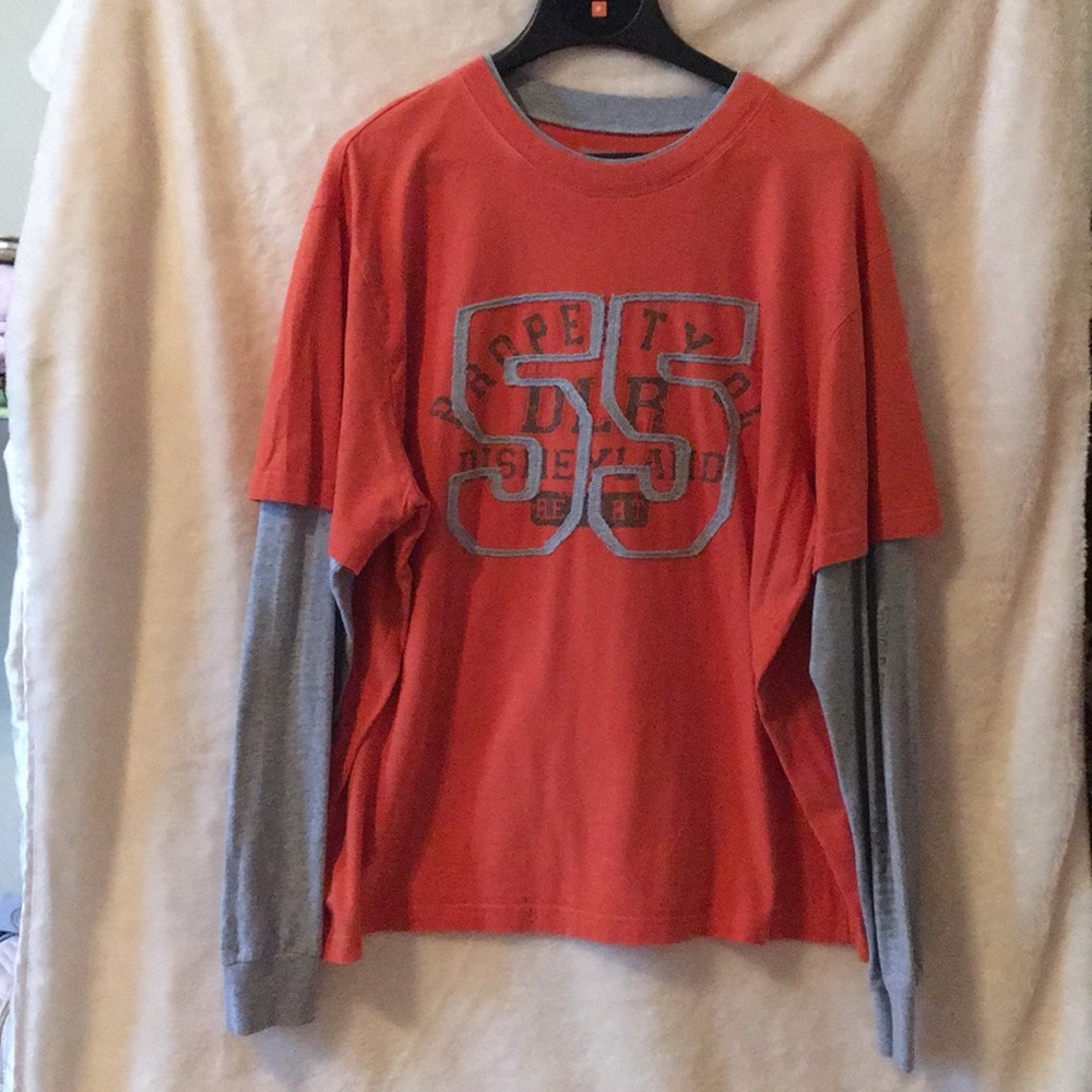 Men’s long sleeve T shirt